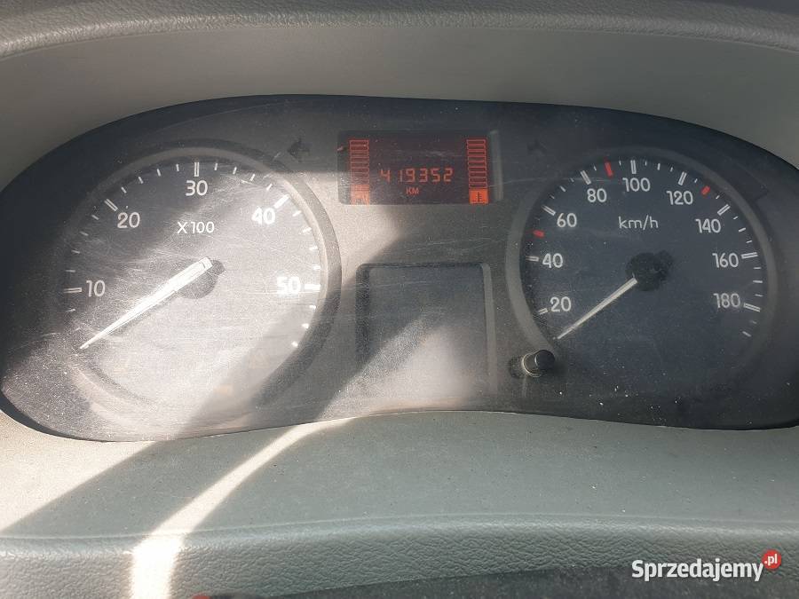Renault Master 25 TD Izoterma winda silnik uszkodzony Łańcut