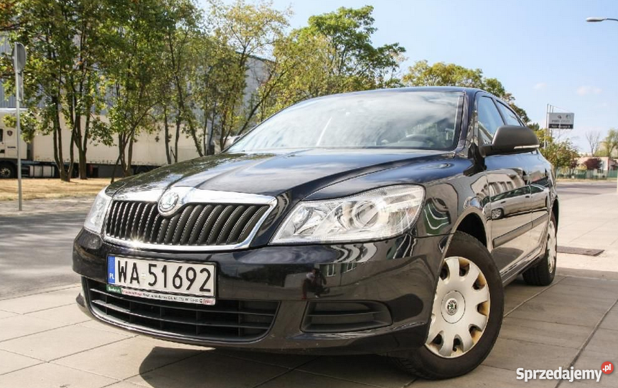 SKODA OCTAVIA 122 KLIMATYZACJA DODATKI CZARNA Octavia Warszawa sprzedam