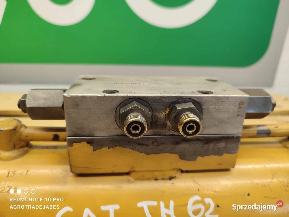 Siłownik poziomowania osi CAT TH 63 Wilkowo