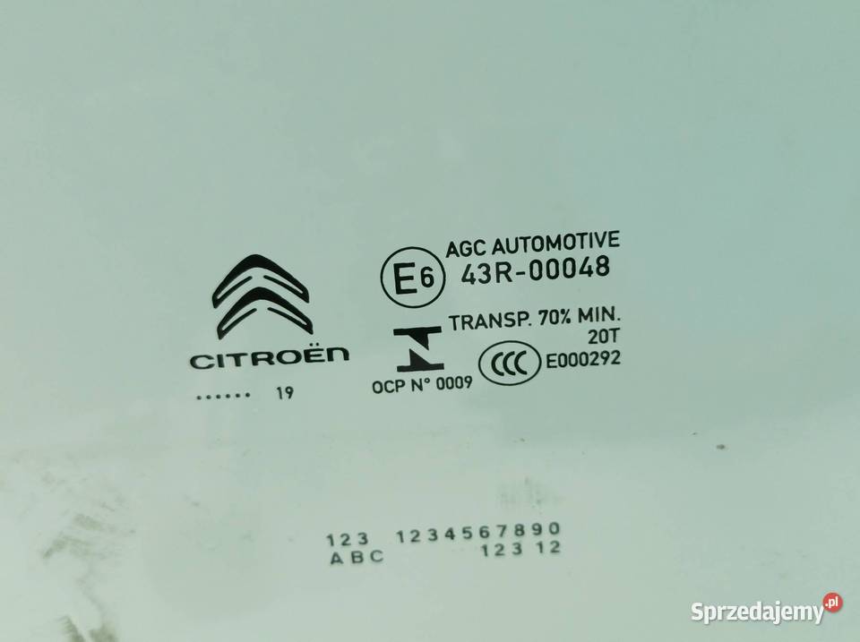 SZYBA DRZWI PRAWY PRZÓD Citroen C3 III 20162024 Części samochodowe świętokrzyskie
