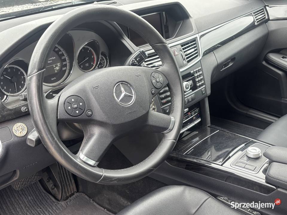 MercedesBenz E300