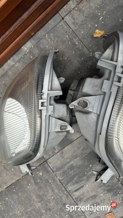 Lampy przód przednie Renault Master II 2 komplet Dębica