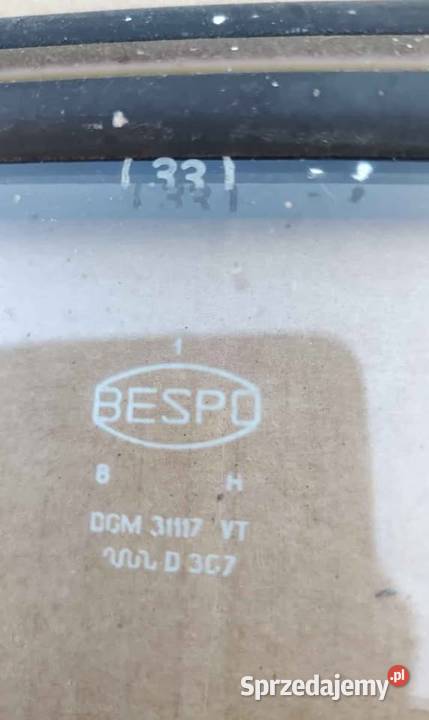 Komplet szyb z uszczelkami Fiat 126p st 1978
