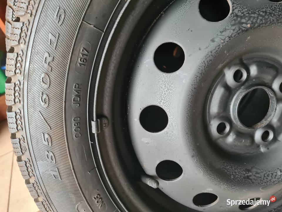 4 koła zimowe 15 ca TOYOTY felgi stalowe 4x100 Elbląg