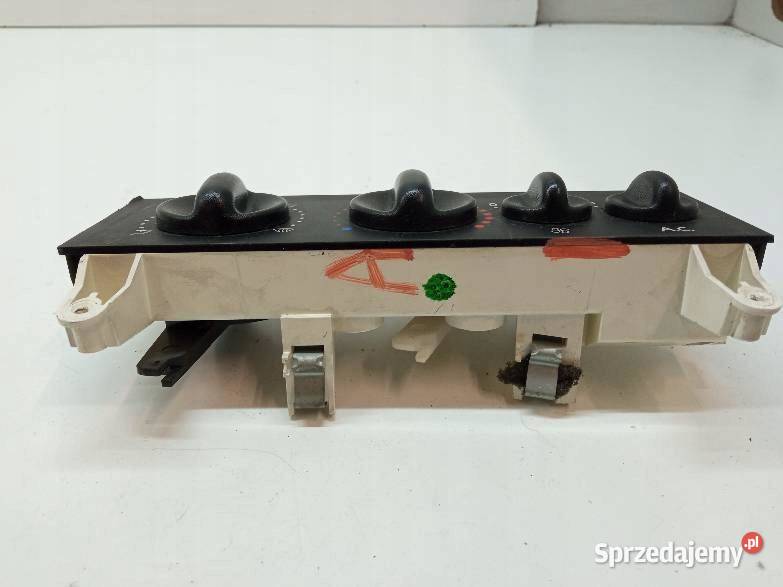 PANEL NAWIEWU 900047952 Renault Kangoo I