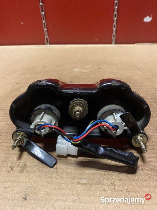 Kawasaki ZX6 ZX9 ZR7 lampa tylna B204