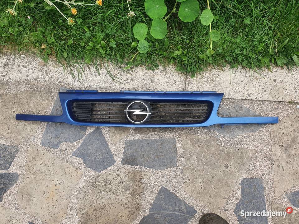 Grill atrapa chłodnicy Opel Astra F 9502 classic sprzedam