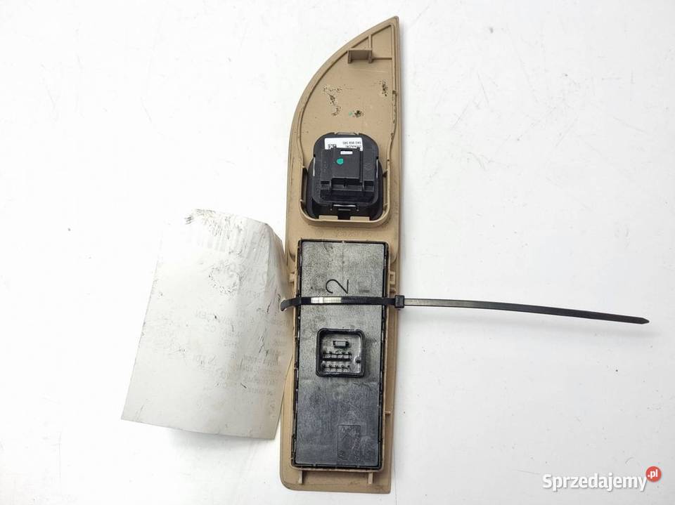 PRZYCISK VOLKSWAGEN PASSAT CC 3C8857857D Lipno