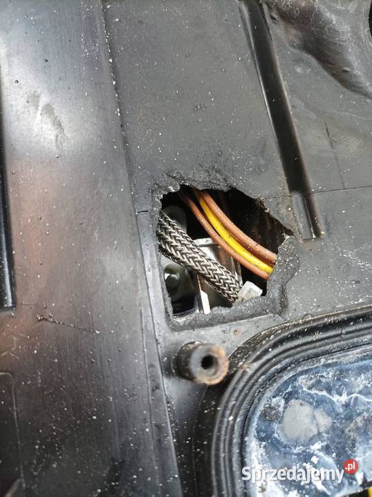 LAMPA PRZÓD LEWA XENON EU USZKODZONA Bmw X5 II