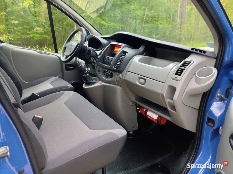 Renault Trafic 20 DCI Izoterma Salon Polska niebieski Mielec