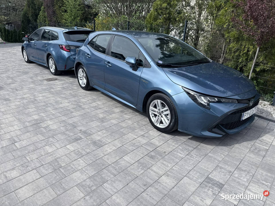 Toyota Corolla Hybryda niski przebieg oryginalny Hatchback wielkopolskie