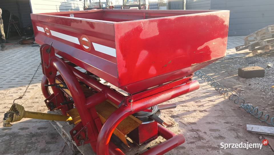 Rozsiewacz nawozu Jola 850l sprzedam