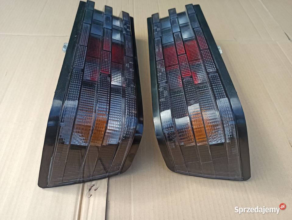 Mercedes W201 lampy tylne FIFFT kirunkowskazy