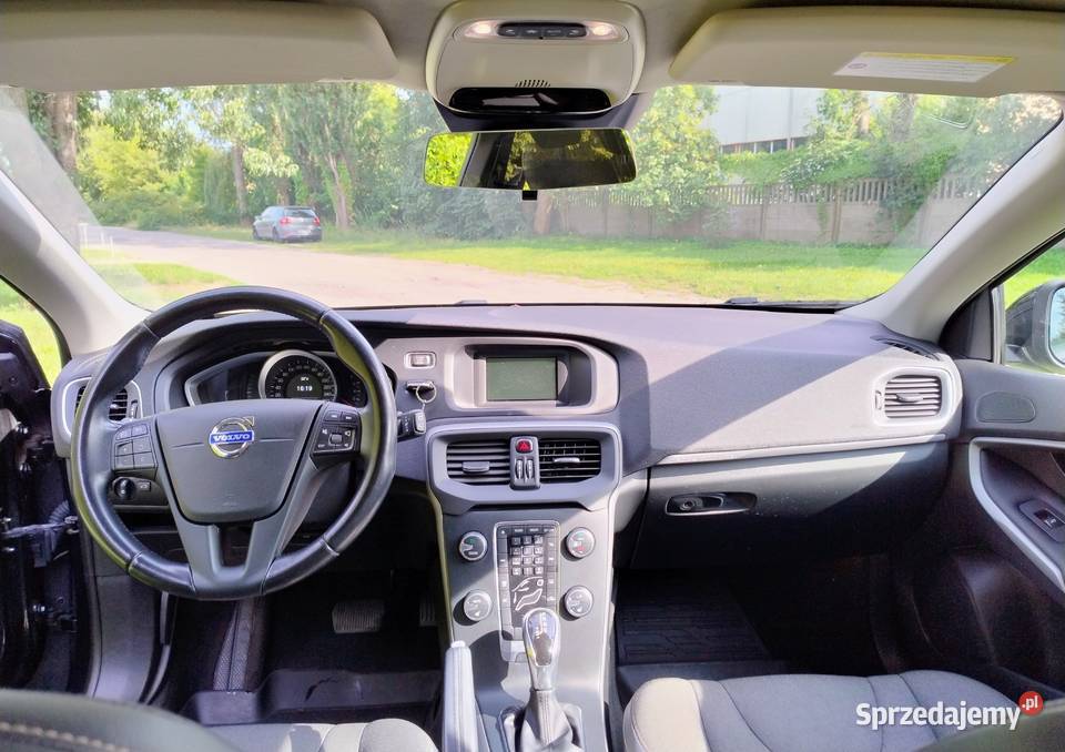 Sprzedam Volvo V40 Cross Country 2014 r Salon Hatchback Łódź sprzedam