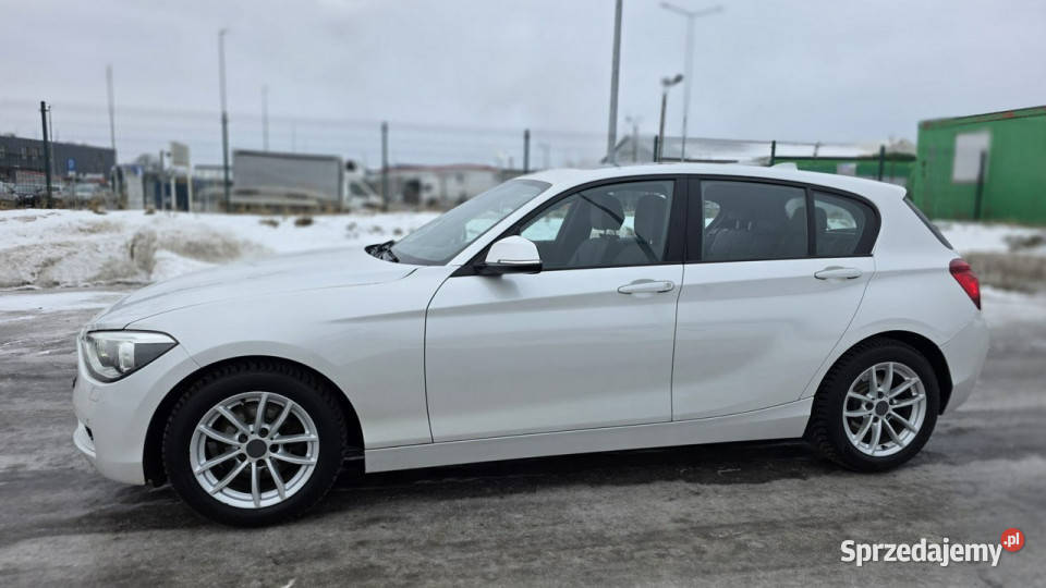 BMW 118 climatronic biała perła bixsenon duza Lębork