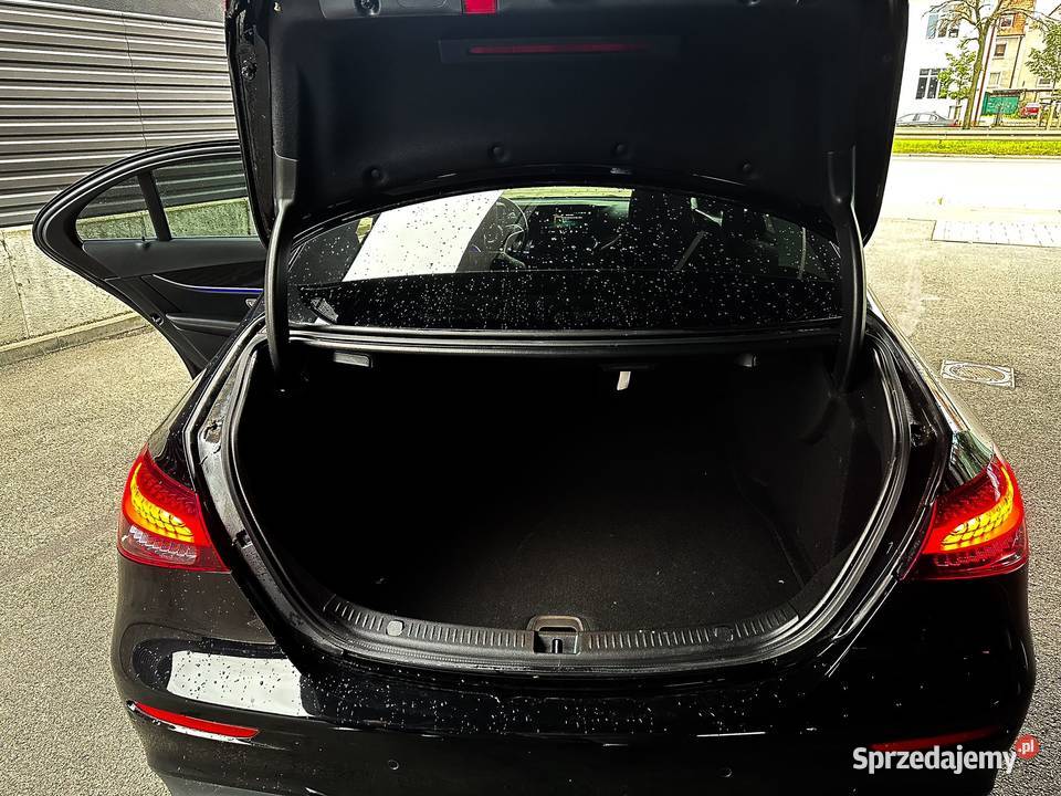 Mercedes E 4MATIC