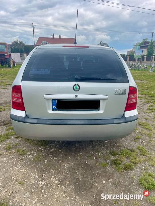 Skoda Octavia 16 2009r LPG Przecław