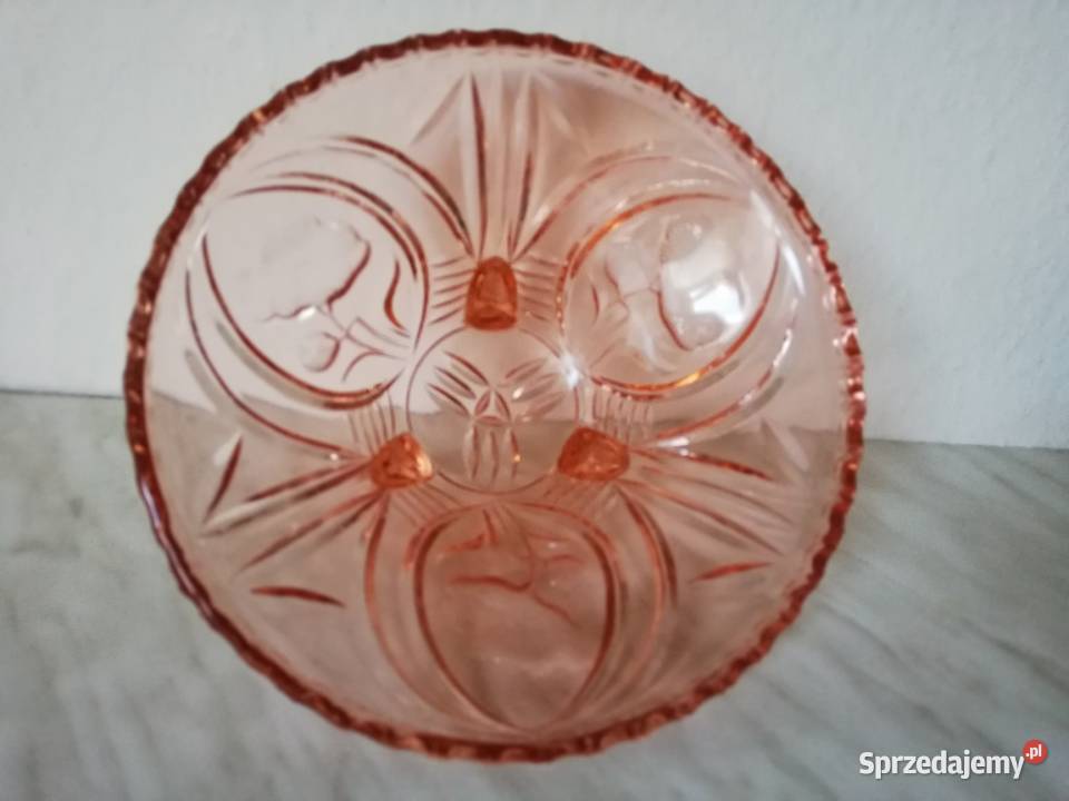 Różowa patera trzy nogi Gorlice