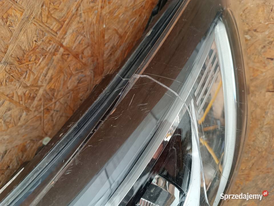 LAMPA LEWY PRZÓD REFLEKTOR EU 60605720R RENAULT