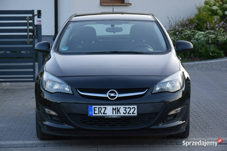 Opel Astra 14TB 2013r 69 Oryginał lakier Majdan Sieniawski sprzedam