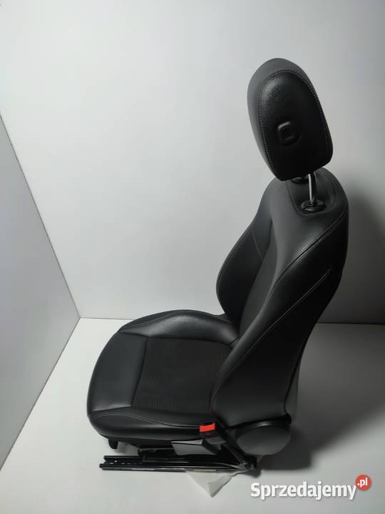 Fotele przednie Mercedes w177 stan idealny Zduny