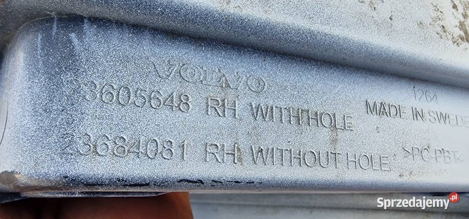 VOLVO FH4 FH5 OBUDOWA WNĘKA STOPNIA DOLNEGO Bieleń