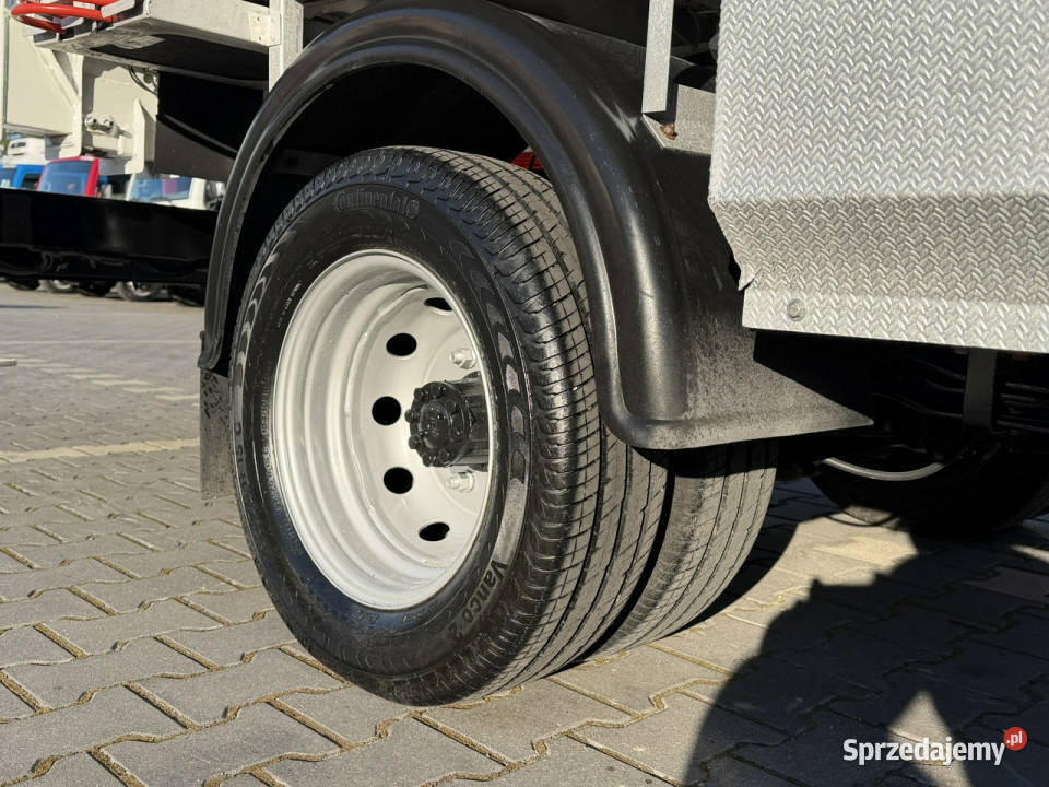 Nissan Cabstar Zwyżka Podnośnik Koszowy Widełki