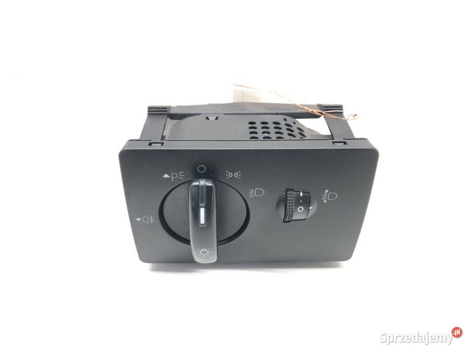 WŁĄCZNIK ŚWIATEŁ FORD FOCUS II 0413 PRZYCISK Włączniki, sterowniki sprzedam