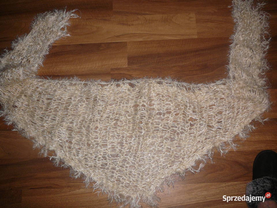 Zestaw czapka czarna futro chusta biała i szalik Dla kobiet Wrocław