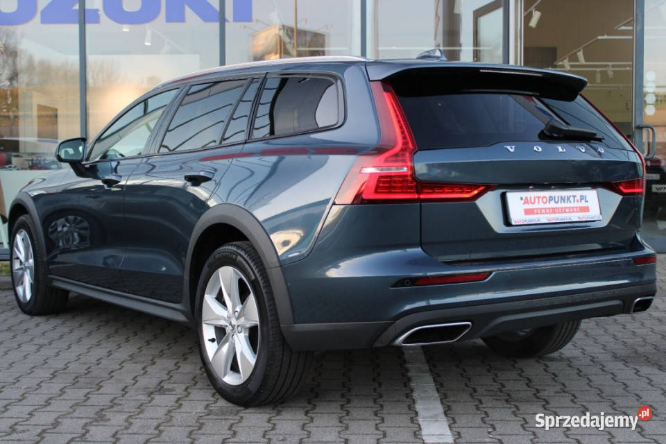 Volvo V60 Cross Country 2022r FVAT23 Kamera nieuszkodzony śląskie Bielsko-Biała
