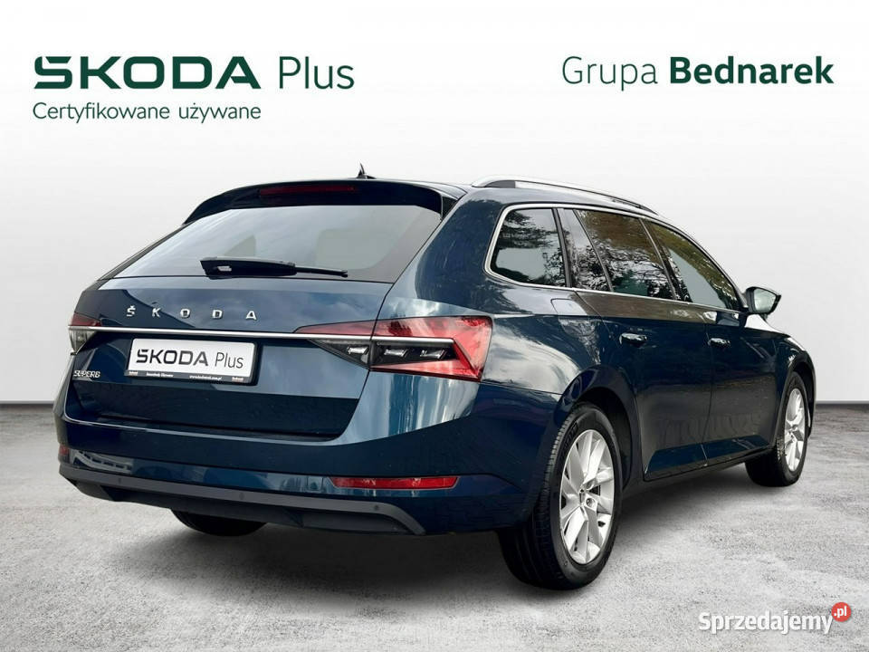 koda Superb Bezwypadkowy Salon Polska Serwis ASO światła LED Łódź