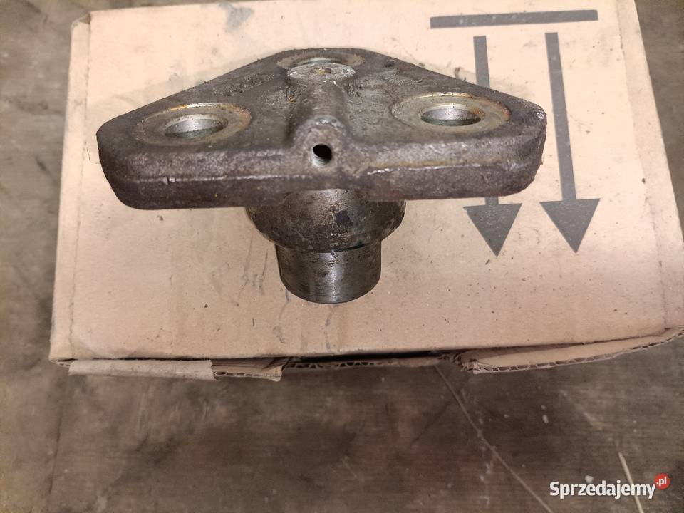 Sworzeń zwrotnicy komatsu WB 93 Miękinia