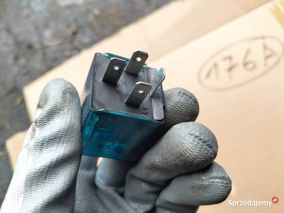 PRZEKAŹNIK 4DM00336000 osobowe