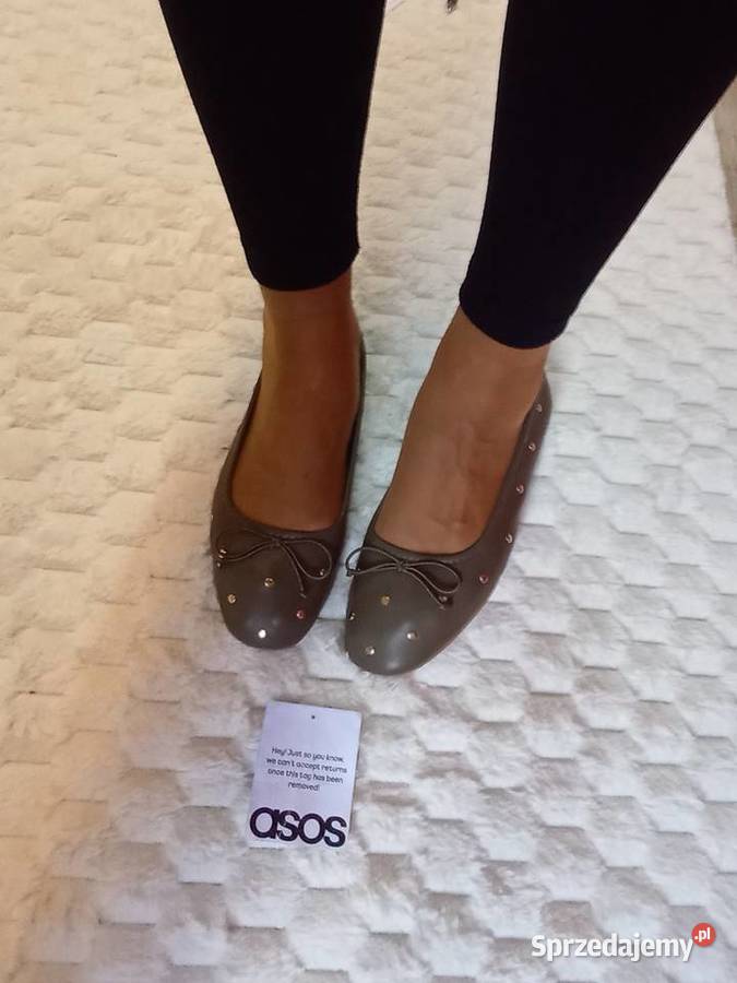 39 ASOS Design zielone Bogato zdobione dżetami