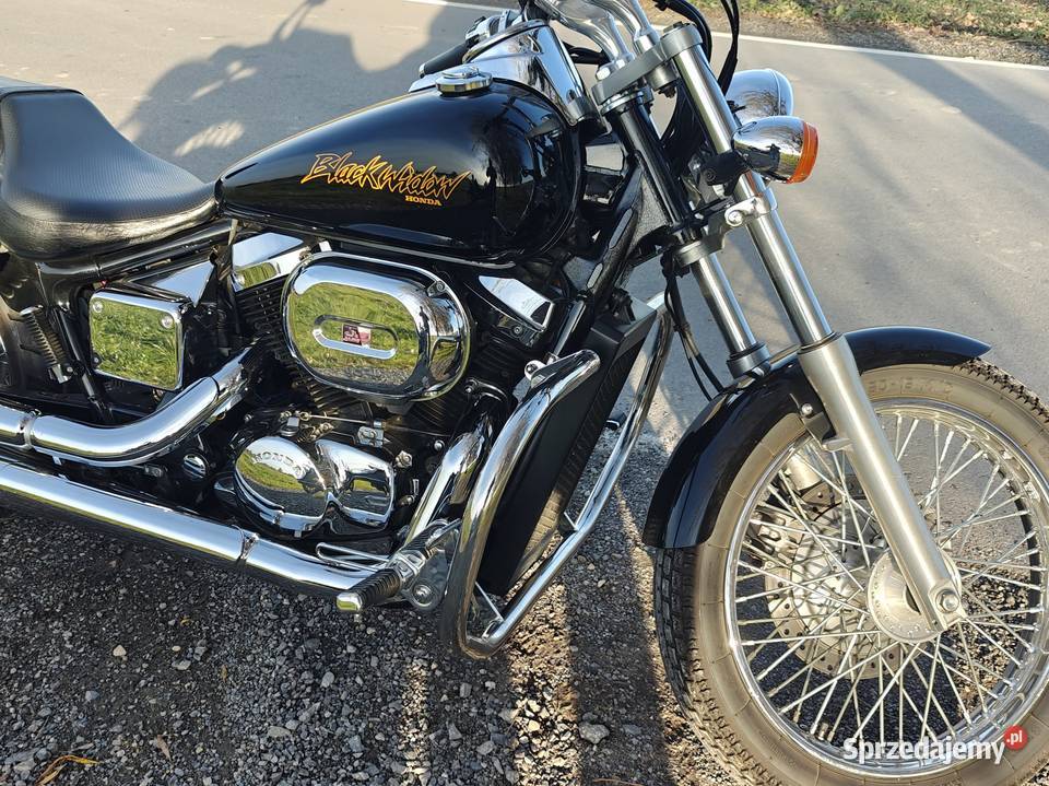 Honda VT 750 DC Black Widow Shadow 750cm3