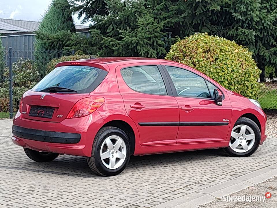 PEUGEOT 207 14 BENZYNA radio 207 sprzedam