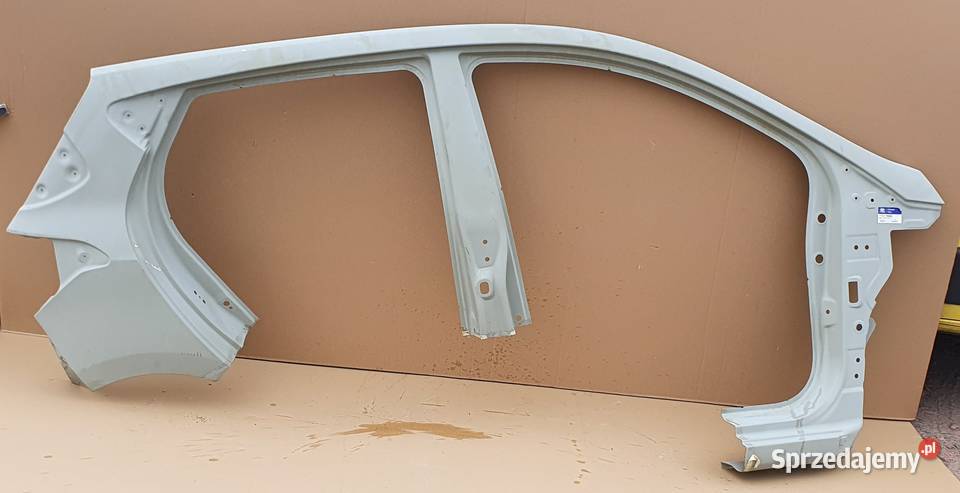 HYUNDAI I10 SŁUPEK PRAWY POSZYCIE BOK DACH Trzciel