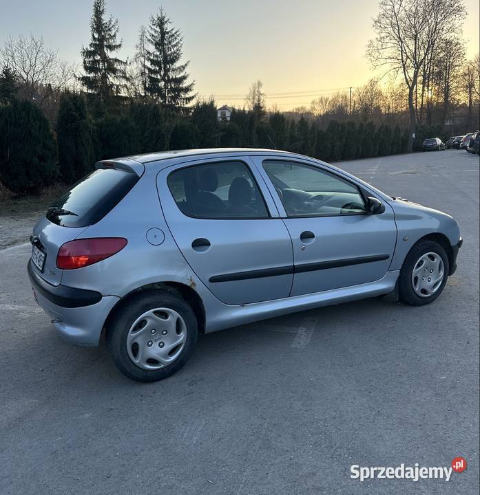 Peugeot 206 11 benzyna 2000r Hatchback Pilzno