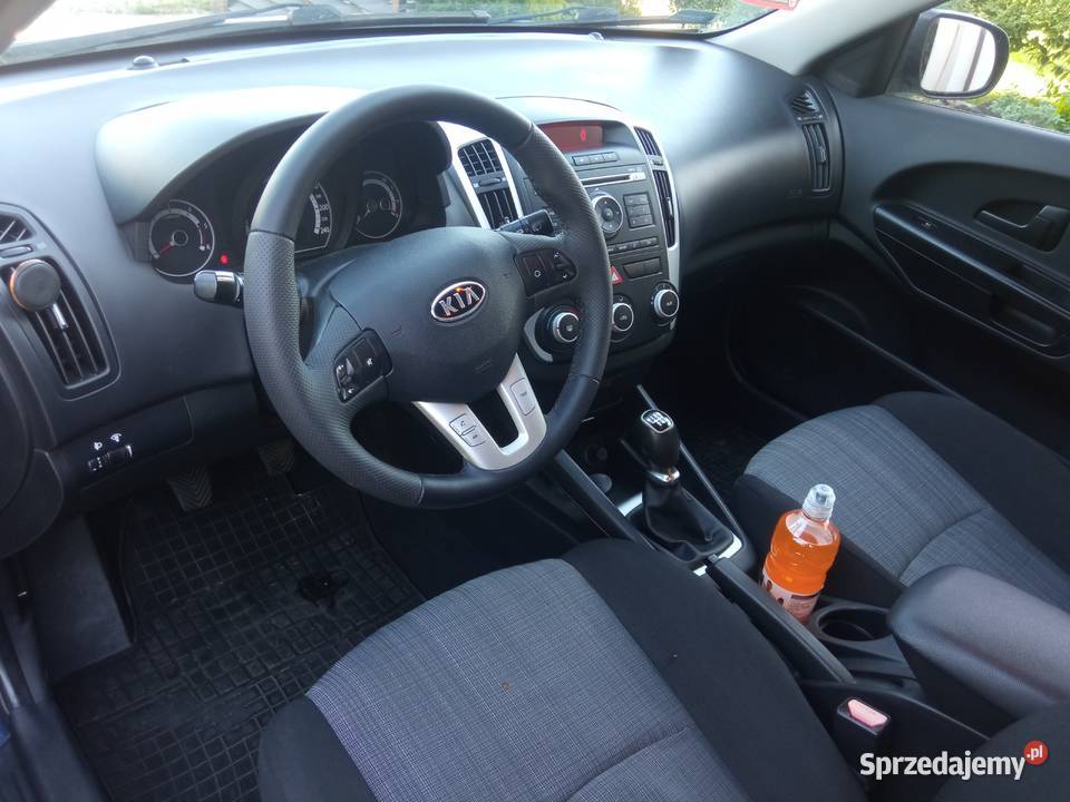 Kia ceed 16 crdi 115 kombi diesel Zwoleń