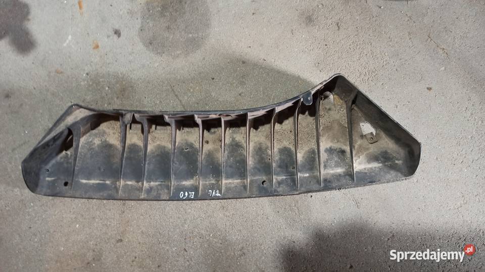 BMW E60 Ślizg Mocowanie Zderzaka Tył Środkowe Dębica