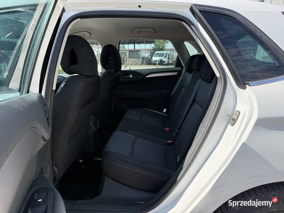 Citroen C4 16 BENZYNA Zarejestrowany Ważne gniazdo AUX Konin sprzedam