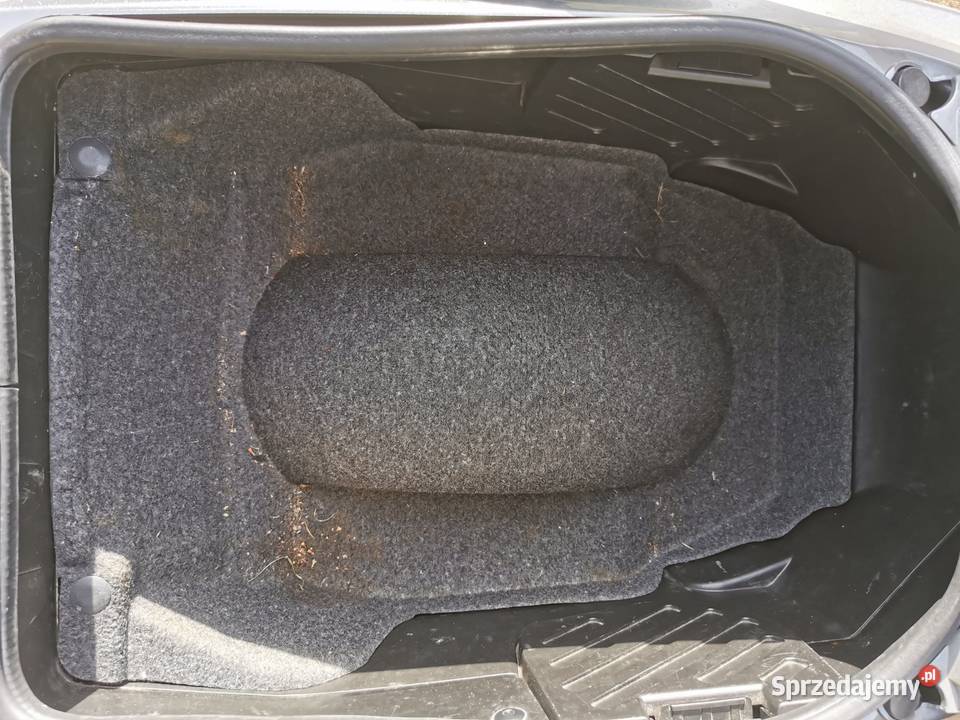 Burgman AN 400 K7 2007r z kufrem centralnym Zielonka