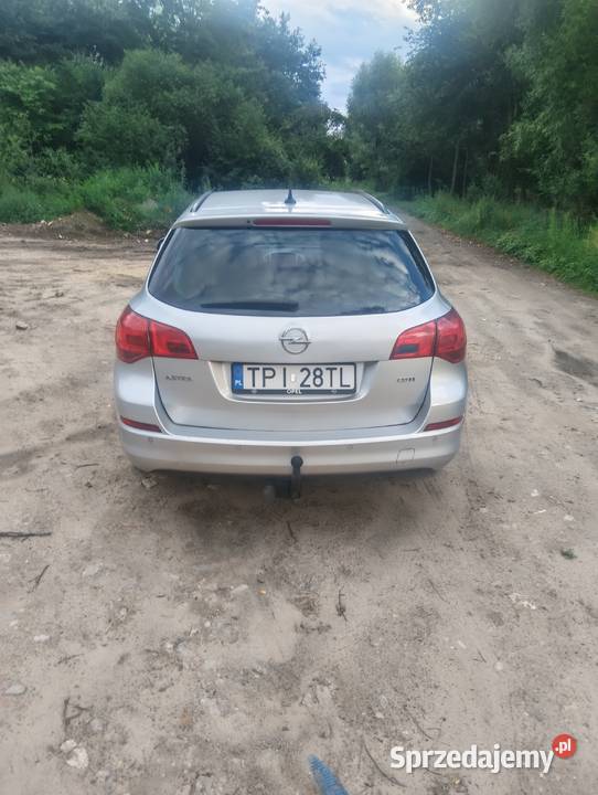 Sprzedam Opel Astra J kombi 17 CDTI 2011 Zawiercie
