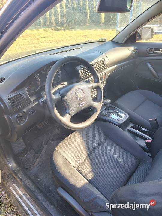 Volkswagen Passat 19 TDI 1995cm3 Trzciel