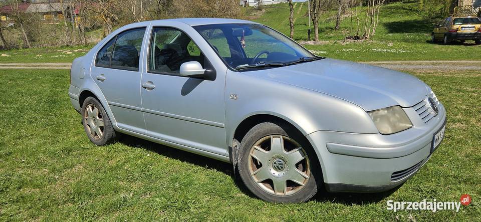 VW Bora 16 101 LPG 1998r Zdrowa blacha Majdan Ostrowski