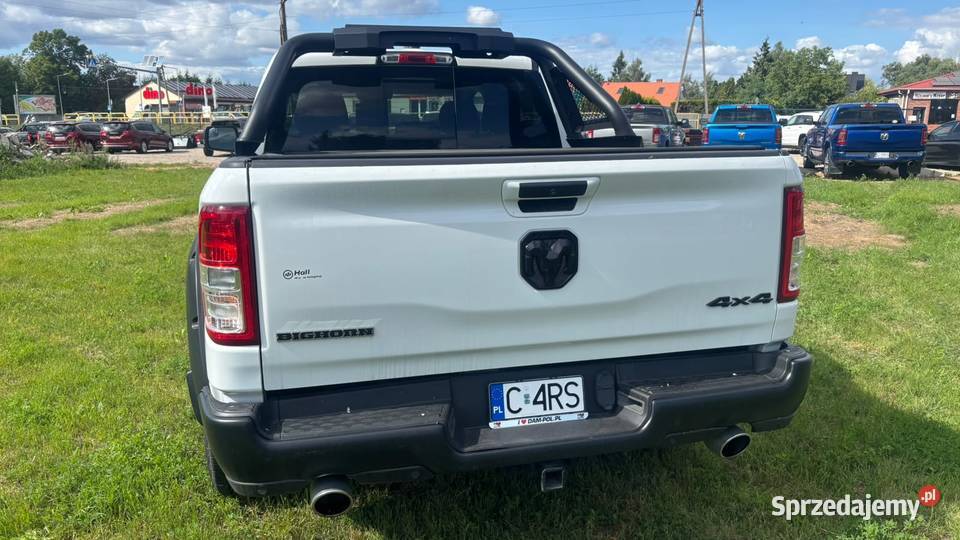Ram 1500 57 HEMI V8 4x4 2019 395 Automat mały Ślesin