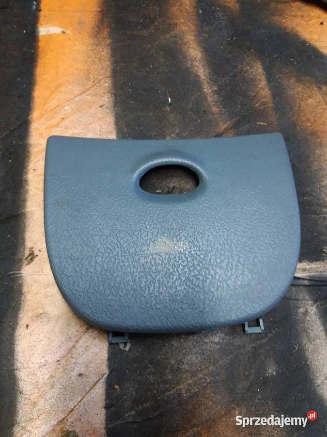 Klapka bezpiecznikow Megane 1 Wyposażenie wnętrza świętokrzyskie sprzedam