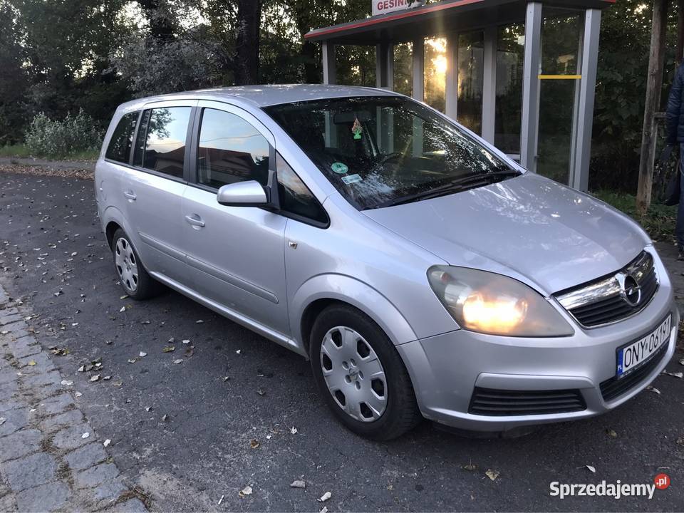 Opel zafira B 7os zadbana bez rdzy dieselek ogranicznik prędkości Strzelin