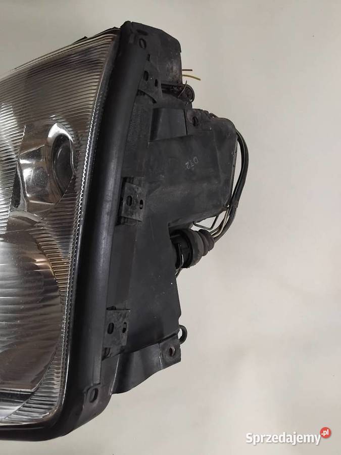 Lampy przód soczewka Audi 100 S4 C4 Hella Lampy przednie Grodków