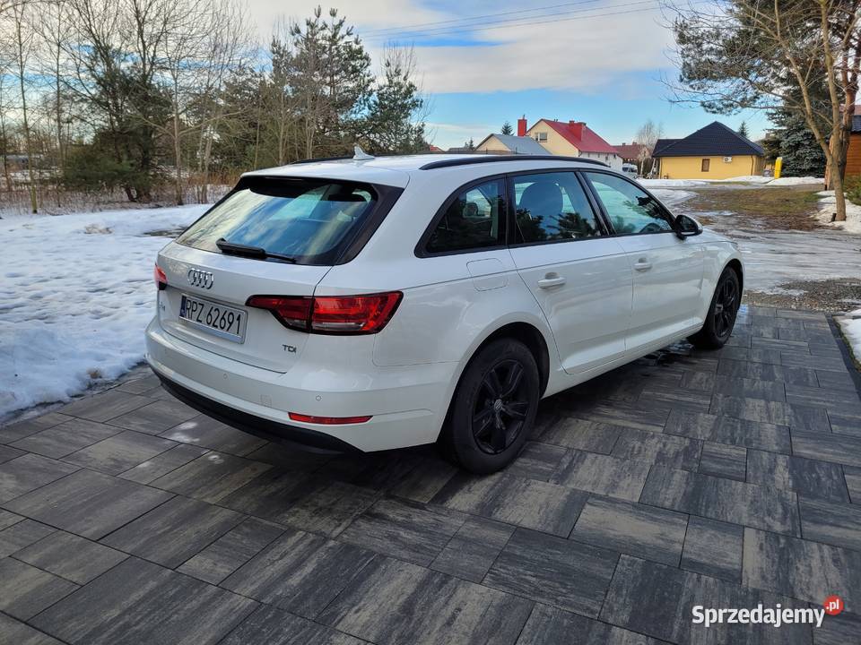 Audi A4 B9 20 TDI Mały Przebieg ładny stan reflektory ksenonowe